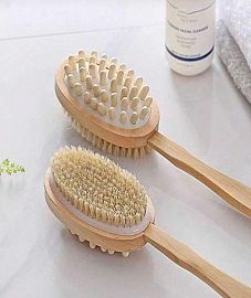 Cepillo Con Mango De Madera 40Cm